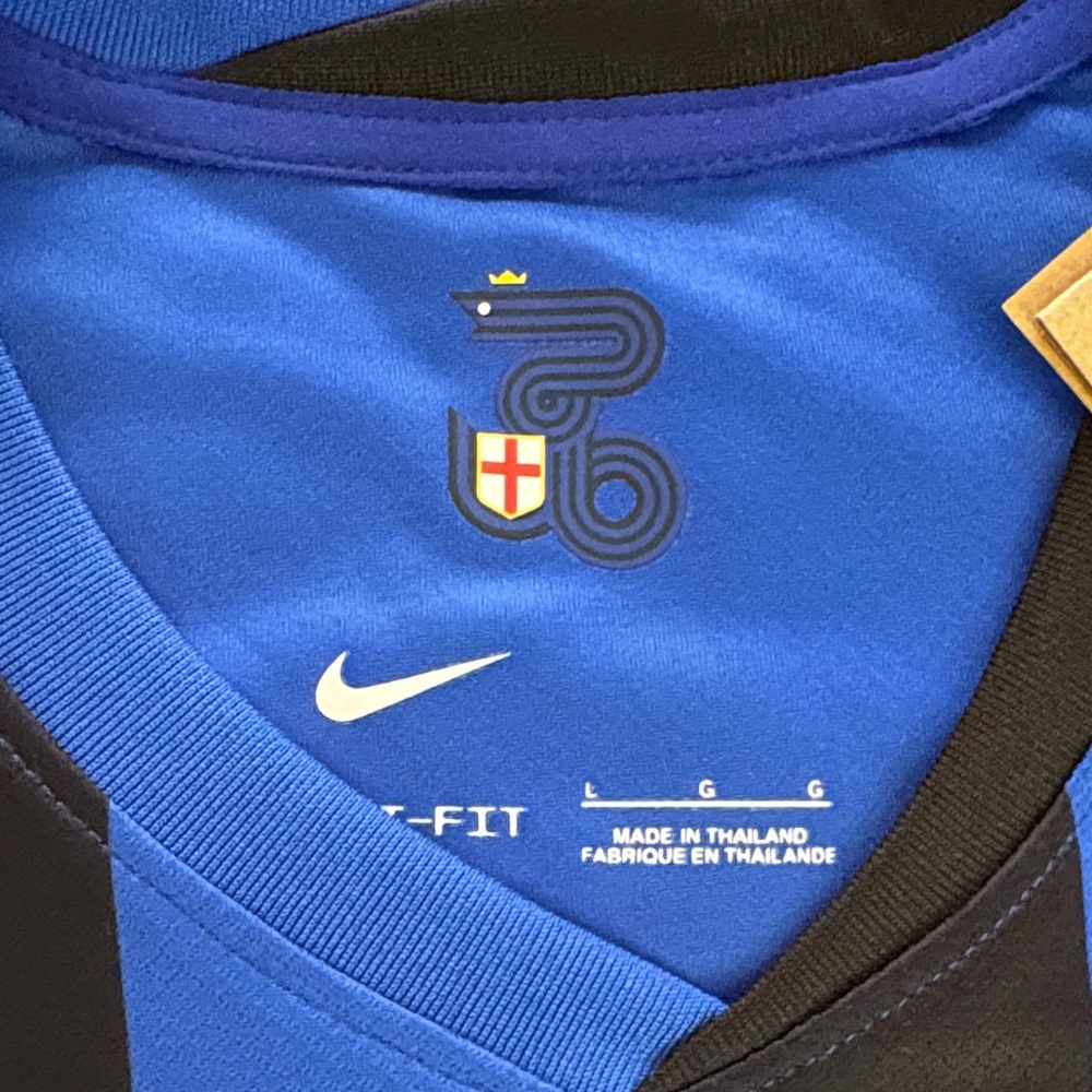 Nike Inter Milan Blue and Black Striped Men's Jersey Lautaro 10 - Picture 5 of 11